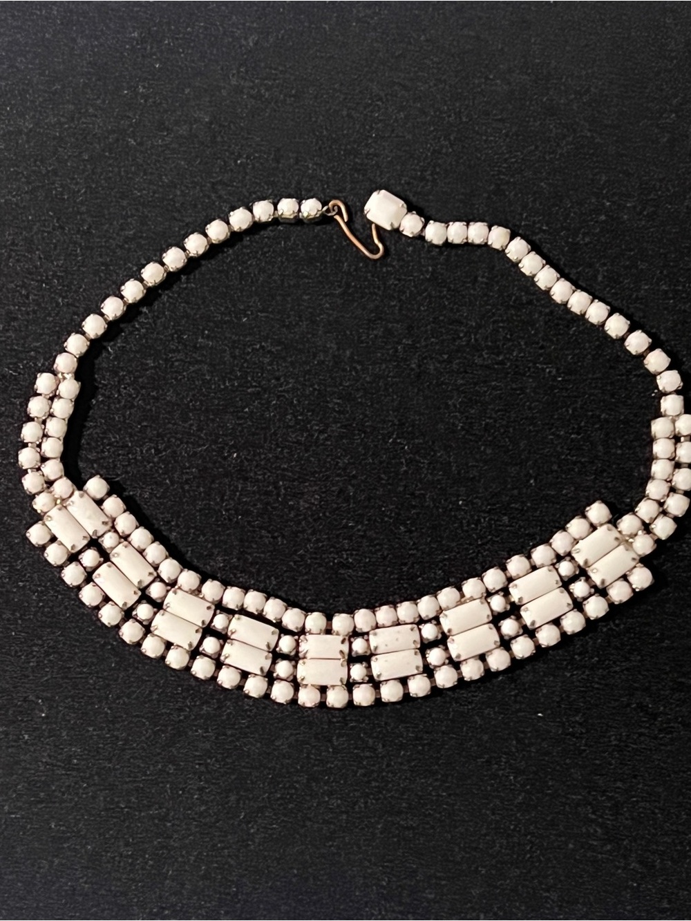 Albert Weiss Signed White Mill Glass Choker - Picture 7 of 10